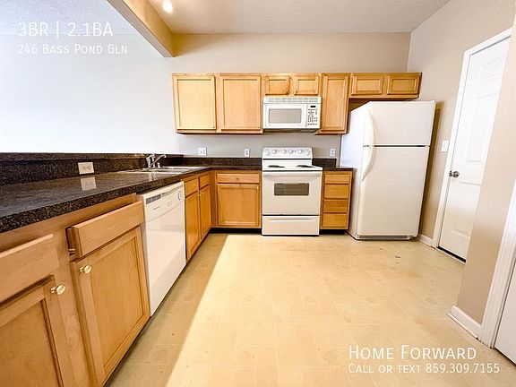 3rd image of 246 Bass Pond Glen Dr