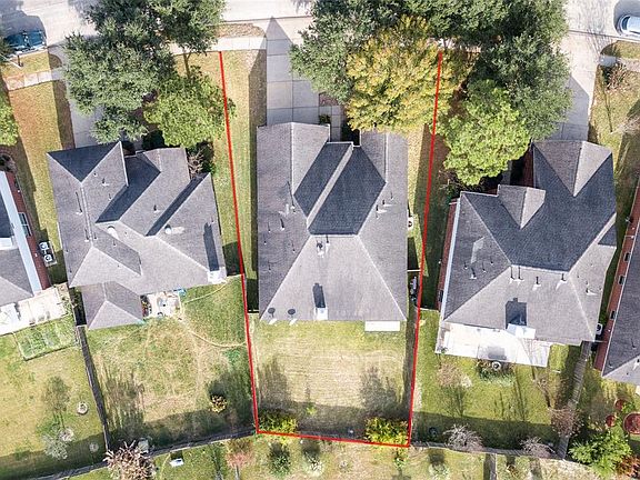 2nd image of 21015 Indigo Field Ln