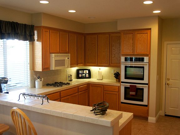 5th image of 181 Orrington Cir