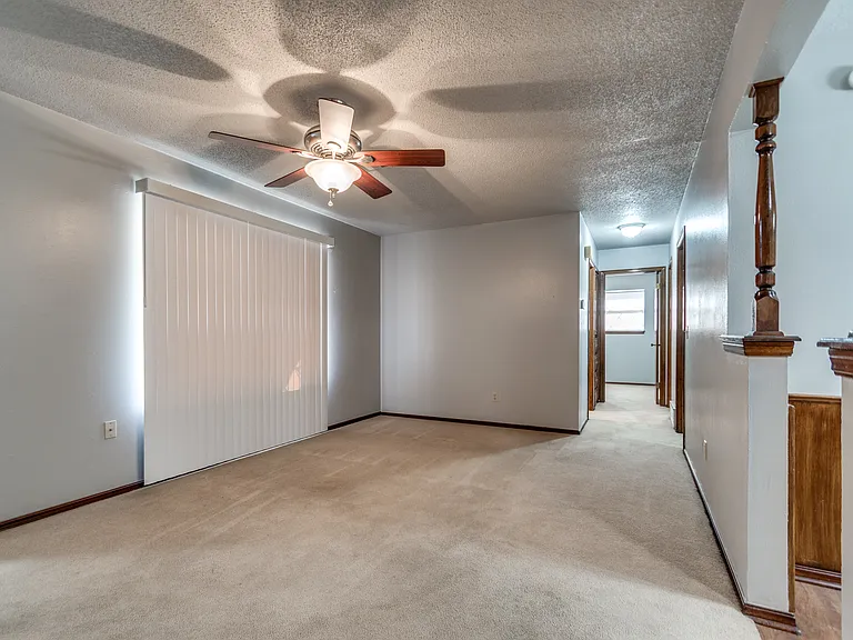 5113 S Sage Ave — Photo 2