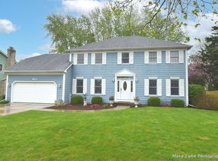 822 Millview Dr, Batavia, IL 60510