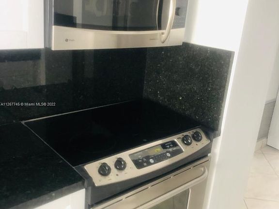 4th image of 250 174th St APT 507