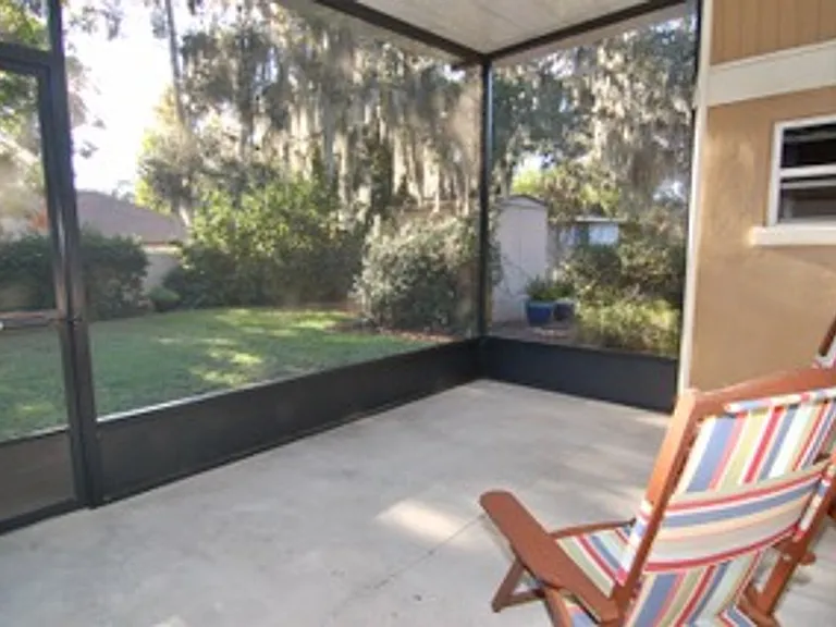1940 Sunset Ln — Photo 12