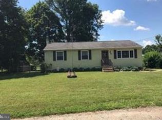 40 Tool Ln, Williamstown, NJ 08094