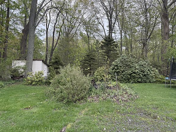 4th image of 421 Dale Dr