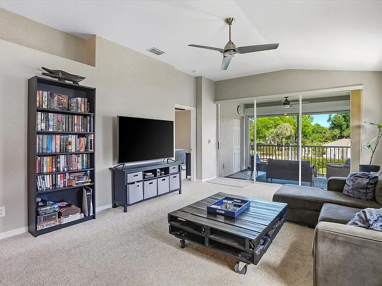 6829 Satinleaf Rd S #204 — Photo 6