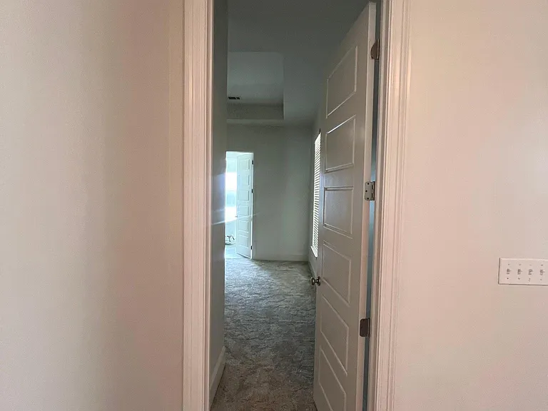 6040 Milne Blvd — Photo 32