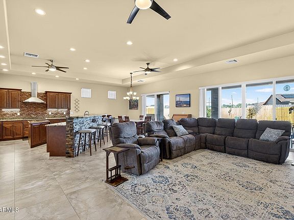 5th image of 112 W CIRCLE MOUNTAIN Road