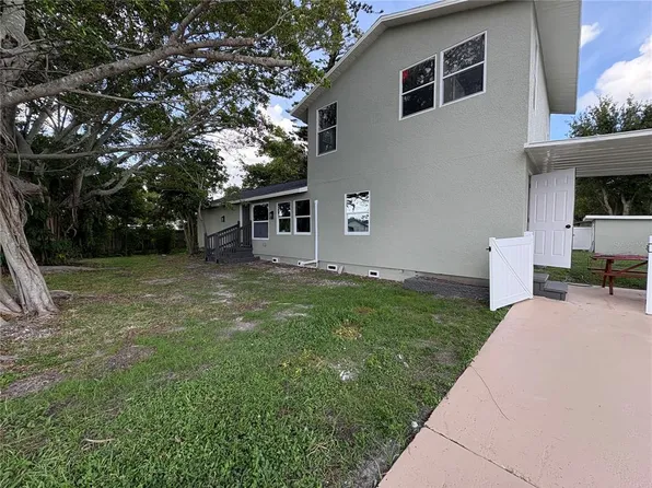 611 54th Avenue Dr E, Bradenton, FL 34203