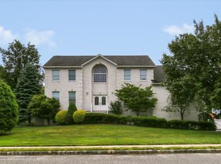 1 Deep Run Ct, Morganville, NJ 07751