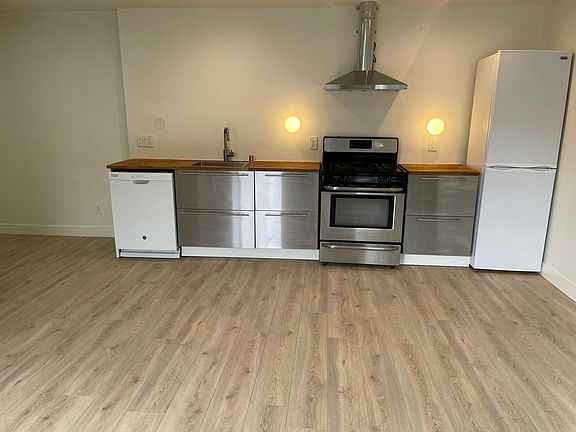 4th image of 2725 Dalton Ave #1/2