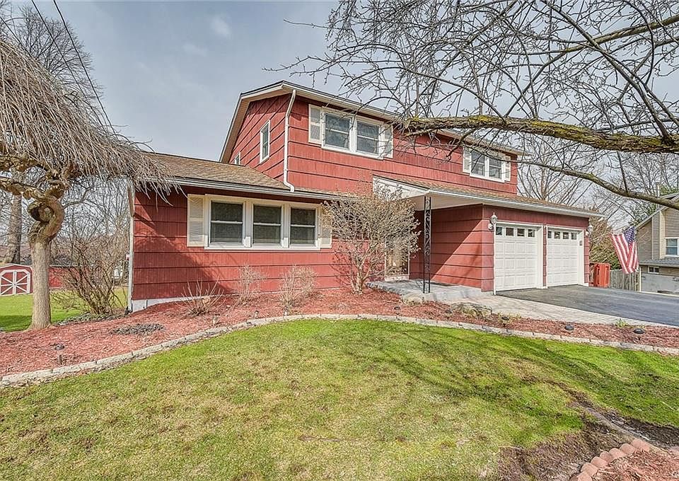 1st image of 134 Sunridge Ave