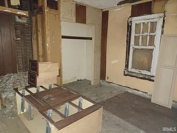 5th image of 1316 W Delaware St