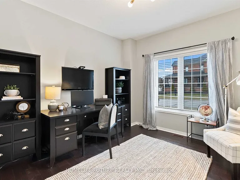 1381 Clearbrook Dr — Photo 15