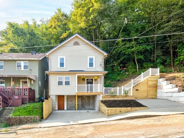 709 Wayne Ave, Ellwood City, PA 16117