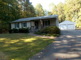 142 Racefield Dr, Toano, VA 23168