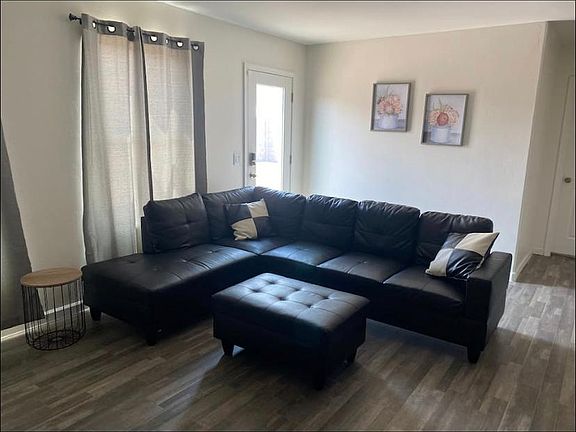 3rd image of 561 Citrus St
