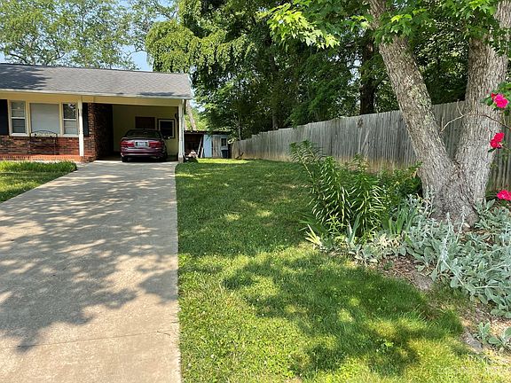 5th image of 1297 Oak Hill Dr