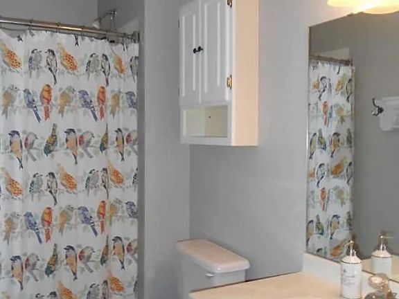5th image of 1316 Carriage Dr Unit D