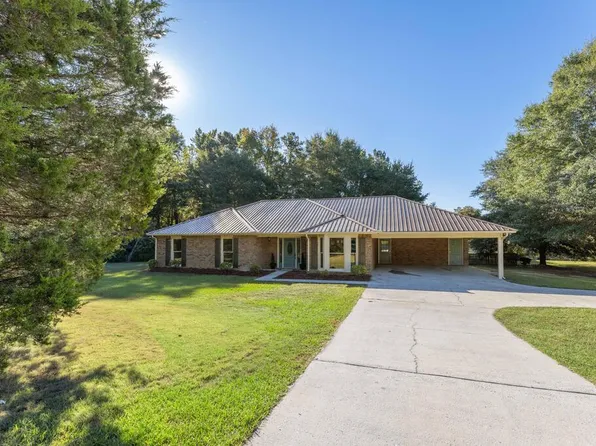 2566 Lamb Rd, Smiths Station, AL 36877