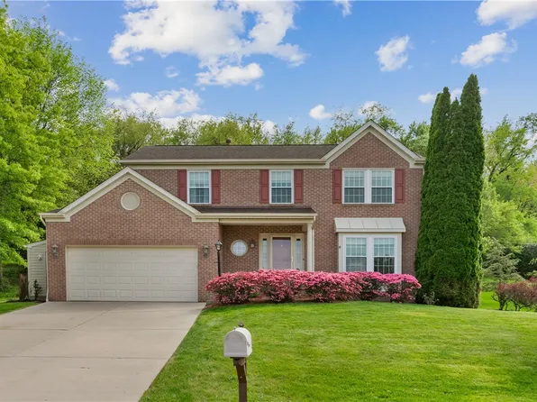 890 Castleview Dr, North Huntingdon, PA 15642