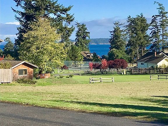 2nd image of 17 Echo Bay Dr