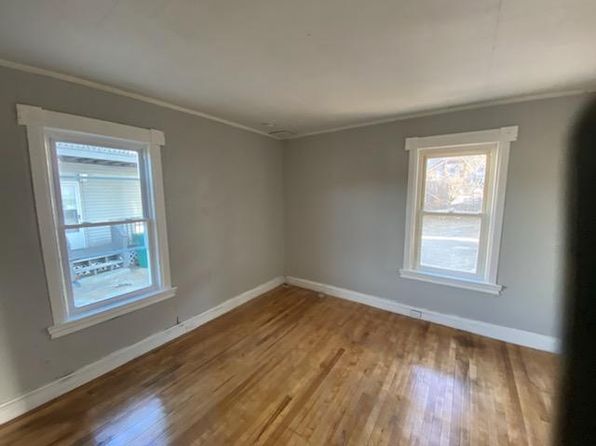 16 Myrtle Ave APT 1