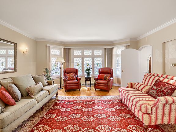 4th image of 1619 N Normandy Ave