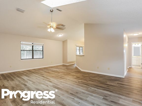 4th image of 13360 Dijon Dr E