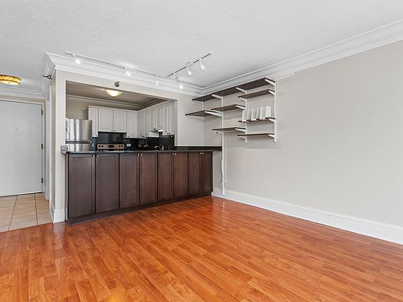 5th image of 111 W Maple St APT 2210