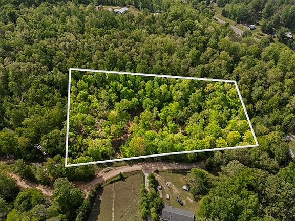 5th image of 1240 Tanner Hollow Rd
