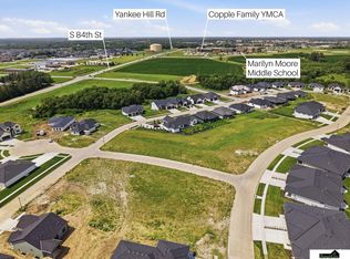 9425 S 87th St, Lincoln, NE 68526
