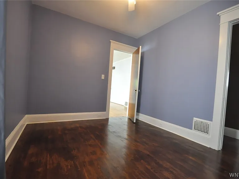 30 Wellington Rd — Photo 7