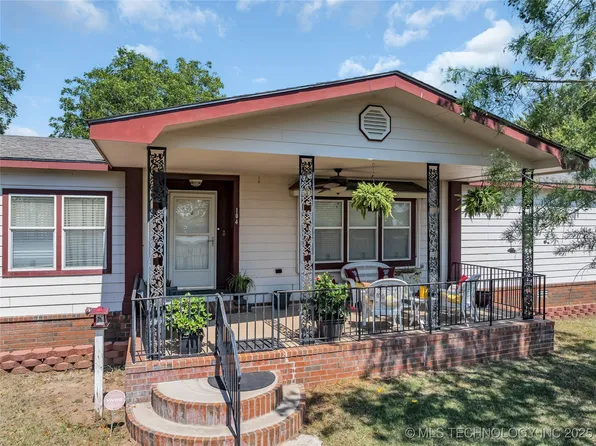104 E J St, Ringling, OK 73456