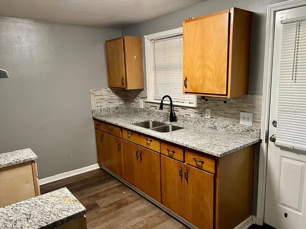 3901 Captain Cade Rd, Youngsville, LA 70592