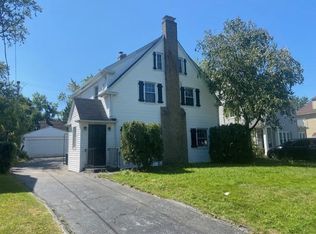 14200 Becket Rd, Shaker Heights, OH 44120