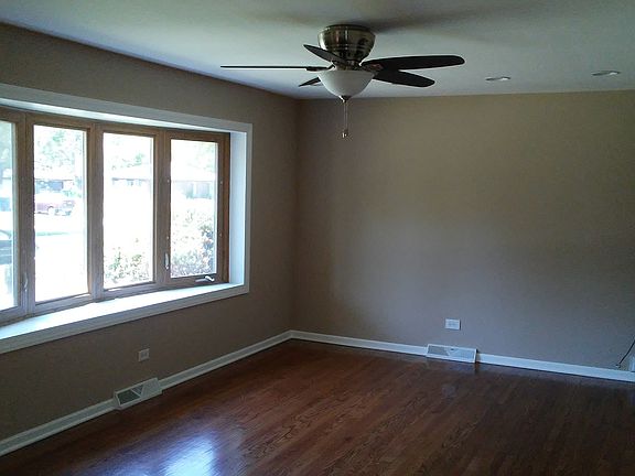 5th image of 1367 Superior Ave