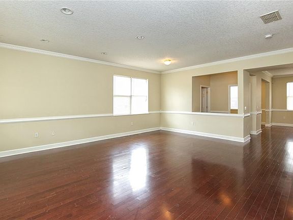 3rd image of 4455 Philadelphia Cir