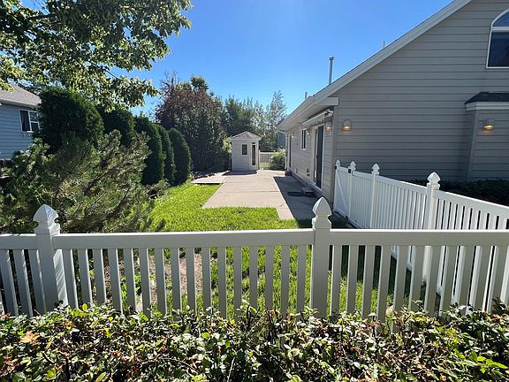 4th image of 2623 Daisy Dr