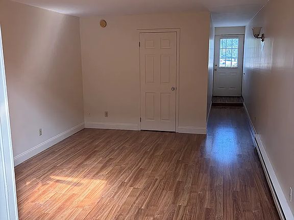 4th image of 39 Easton Rd APT F