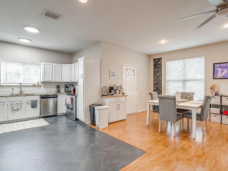 2700 McCart Ave — Photo 7
