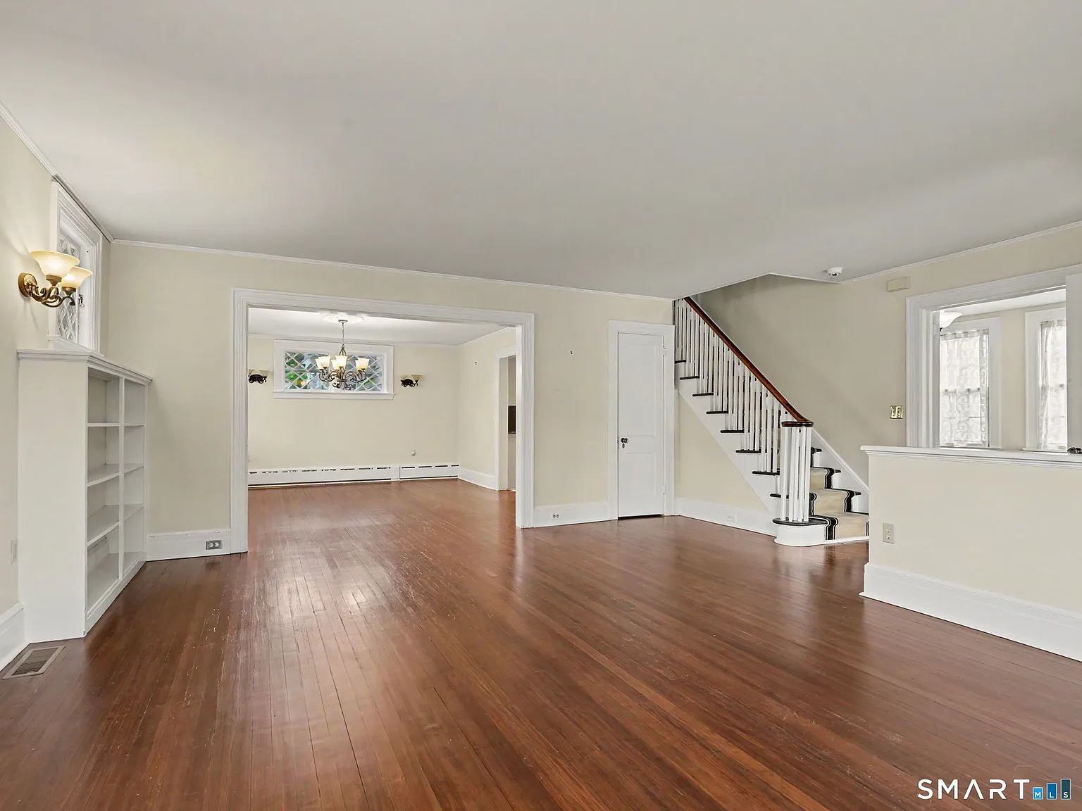 4 bed, 2.5 bath, 2572 sqft, $6,500 — Photo 3
