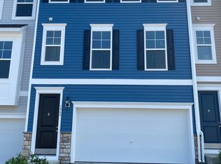 3969 Shire Meadow Ln, Triangle, VA 22172