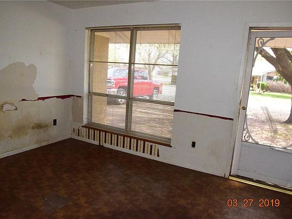 4th image of 637 Christie Ct