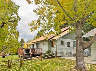 202 S School St, Cascade, ID 83611