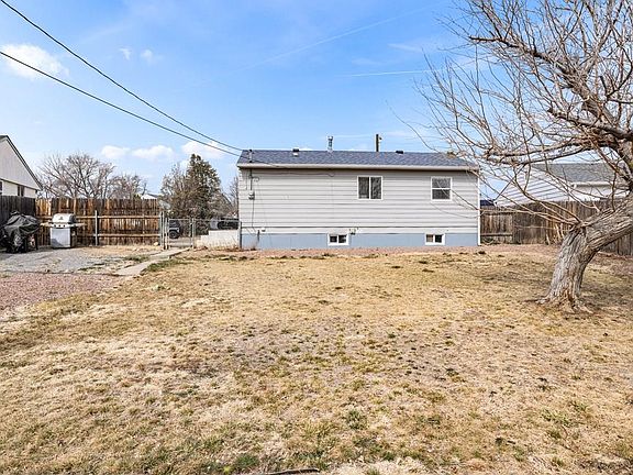 5th image of 8 Churchill Rd