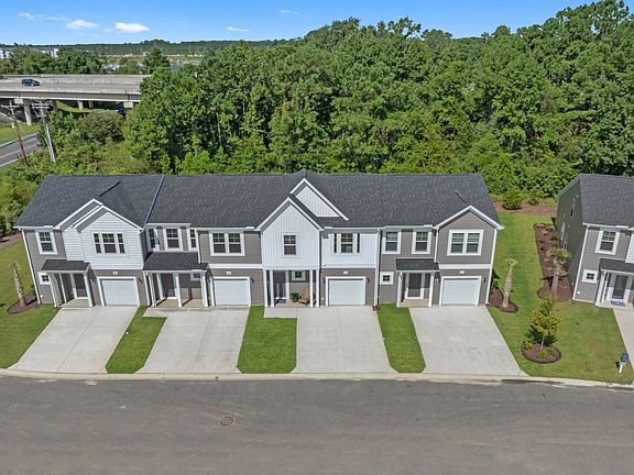 4th image of 415 Waterend Dr #3