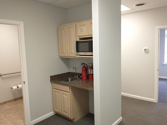 3rd image of 5740 Gateway Blvd #203