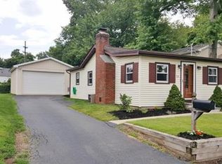 16 Merrie Trl, Denville, NJ 07834