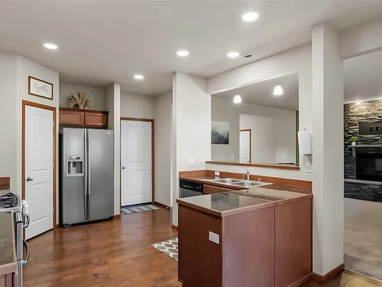 5614 147th Pl NE — Photo 3